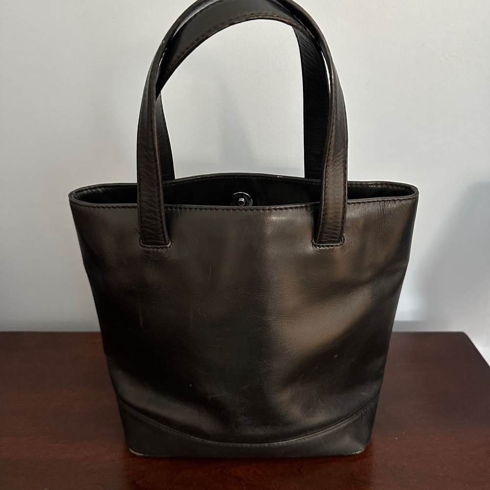 Cole Haan black vintage leather bag. - Picture 4 of 8